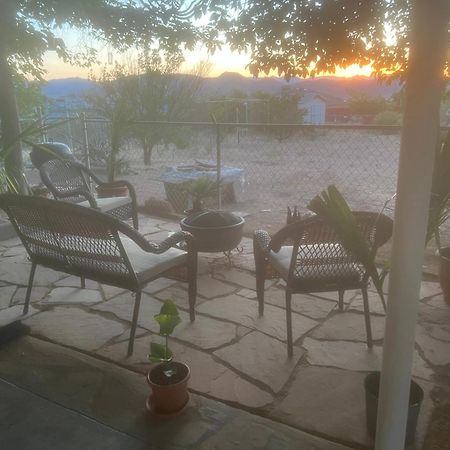 The Triple Palms Villa Kingman Exterior photo